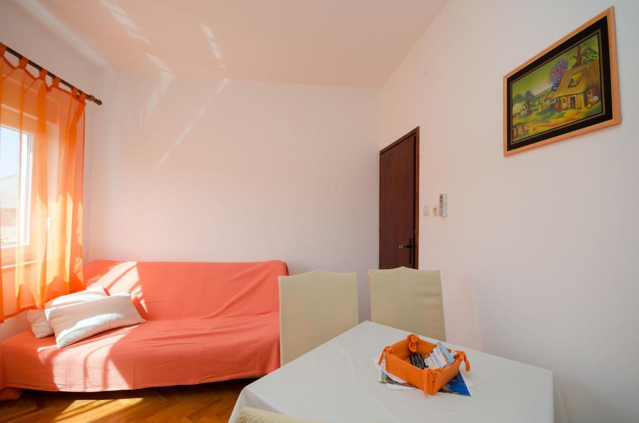 Apartments Mirjana B Lopar Buitenkant foto